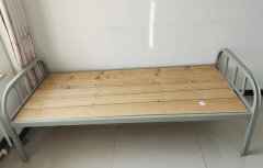 出售1.2️*1.8的床，带垫子的60，不带垫子的50